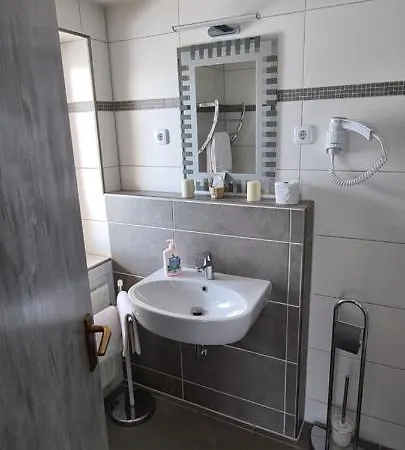 Hotel Anneliese 3*